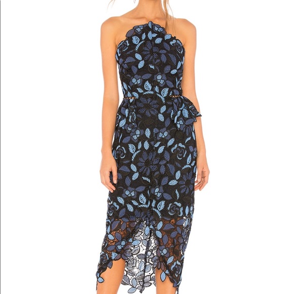 Elliatt Dresses & Skirts - Elliatt Times Floral Strapless Dress Blue